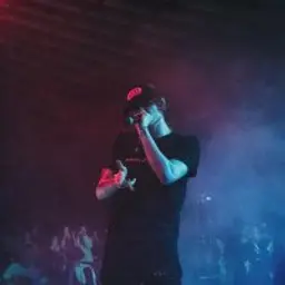 otmennykovaler_inactive2790441