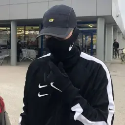 uniqe_inactive4527319